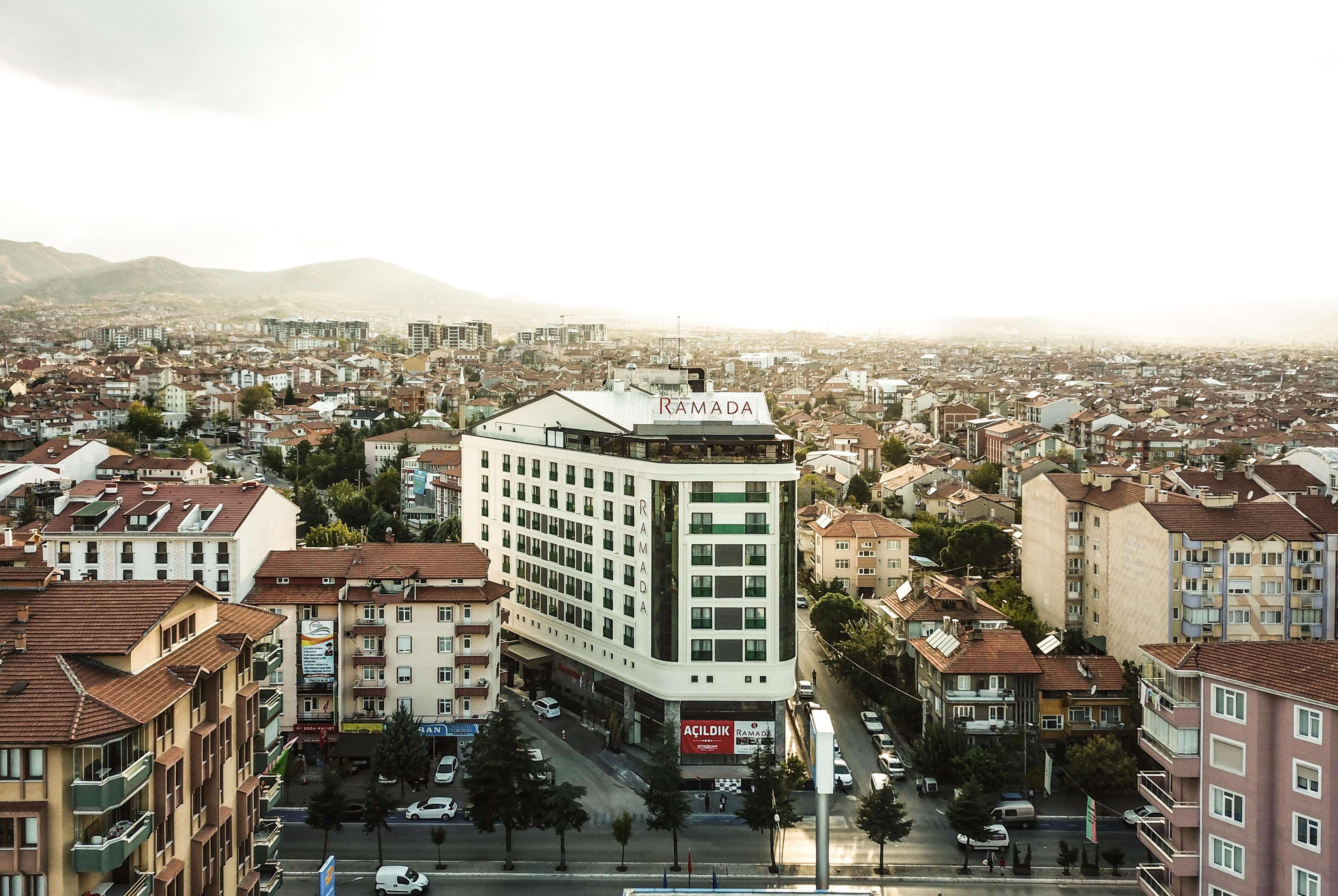 Ramada By Wyndham Isparta Exterior foto