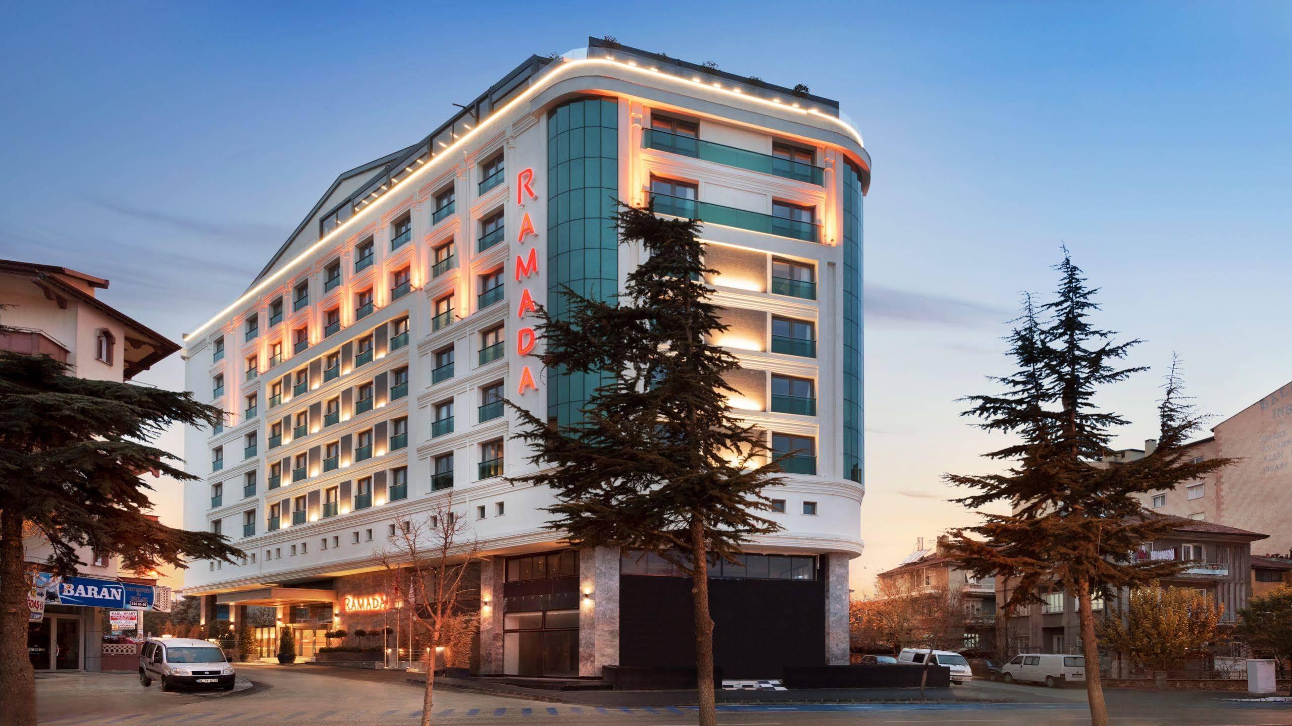 Ramada By Wyndham Isparta Exterior foto